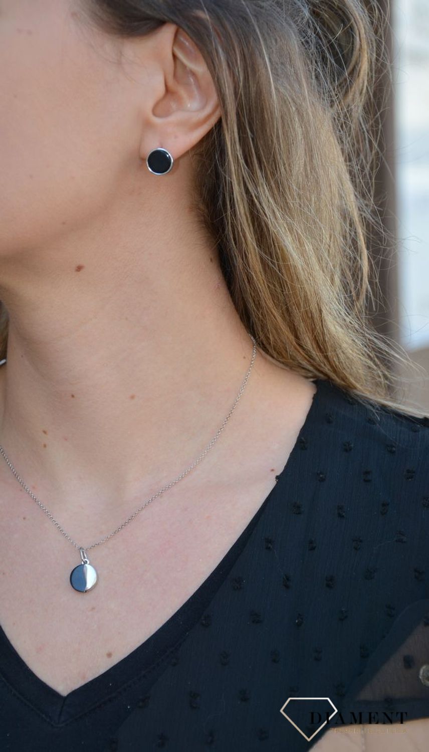 Kolczyki srebrne okrągłe z onyksem z kolekcji MAROCCO pasują do każdej stylizacji. Kolczyki srebrne. Piękna srebrna biżuteria. Idealne na prezent..jpg